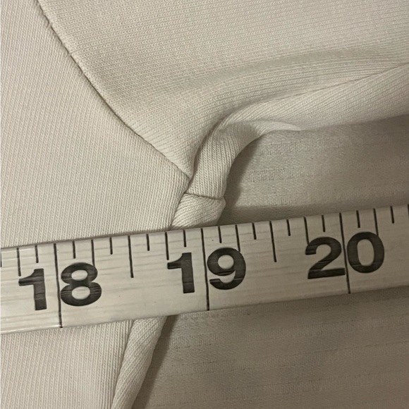 Nike 1/2 Zip White Hoodie with Black and Magenta Accents, size Medium - Picture 8 of 9